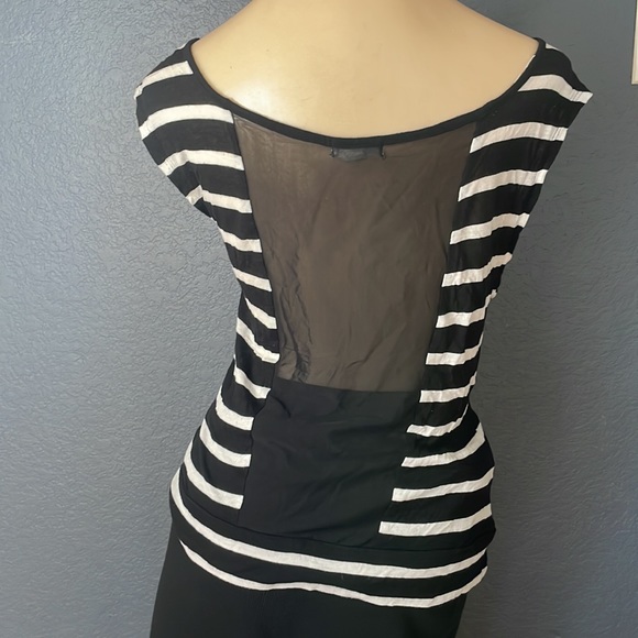 Zenana Outfitters Top  women’s Small black white stripes w/sheer back stripes - Picture 2 of 6